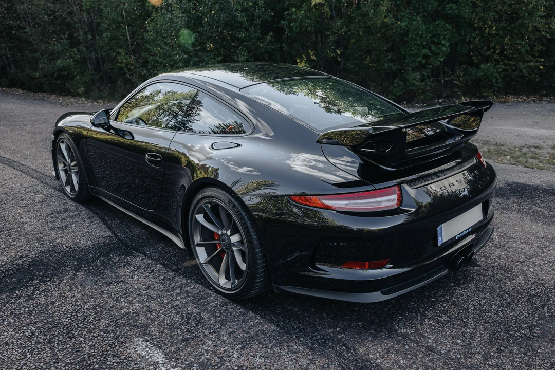2015 Porsche 991 GT3 - Image 17 of 31