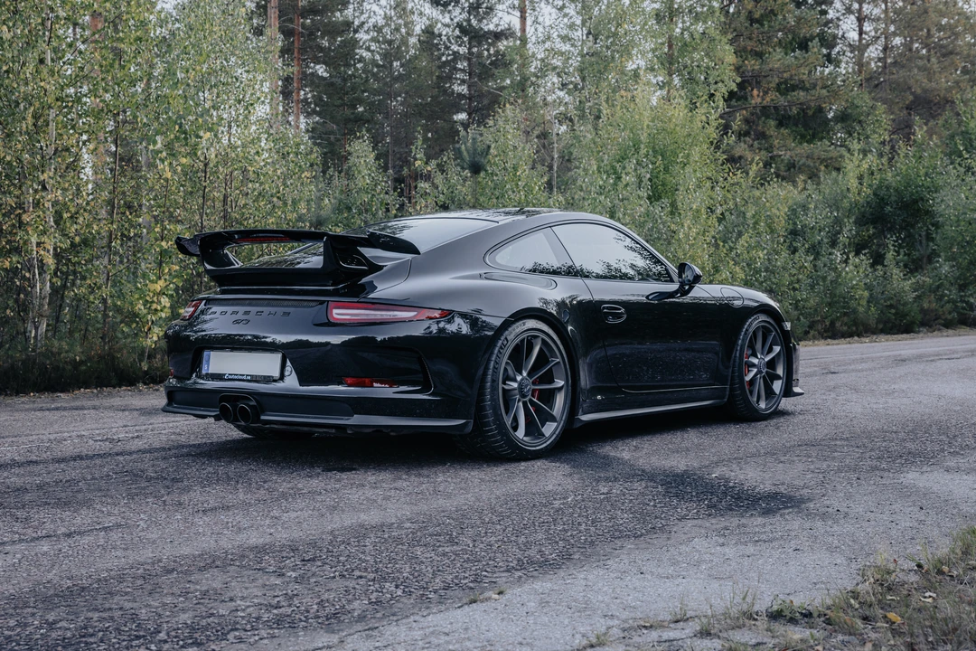 2015 Porsche 991 GT3 - Image 16 of 31