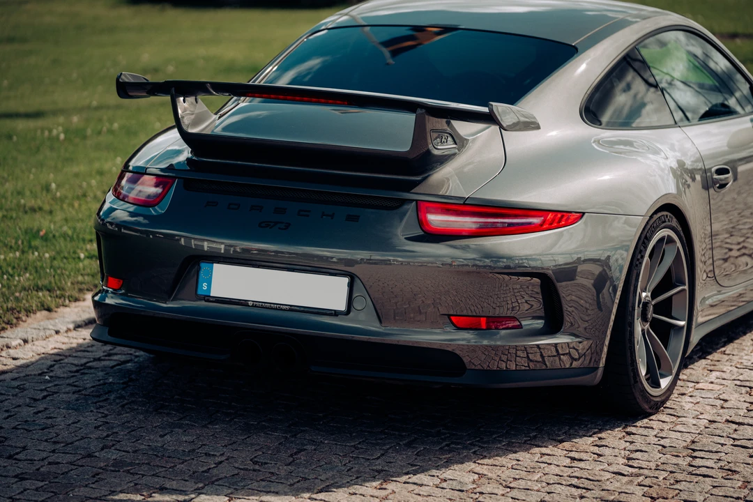 2015 Porsche 991 Carrera - Image 27 of 31