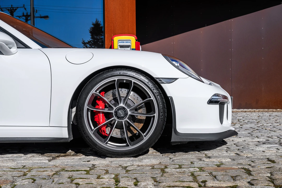 2015 Porsche 991 GT3 - Image 26 of 31
