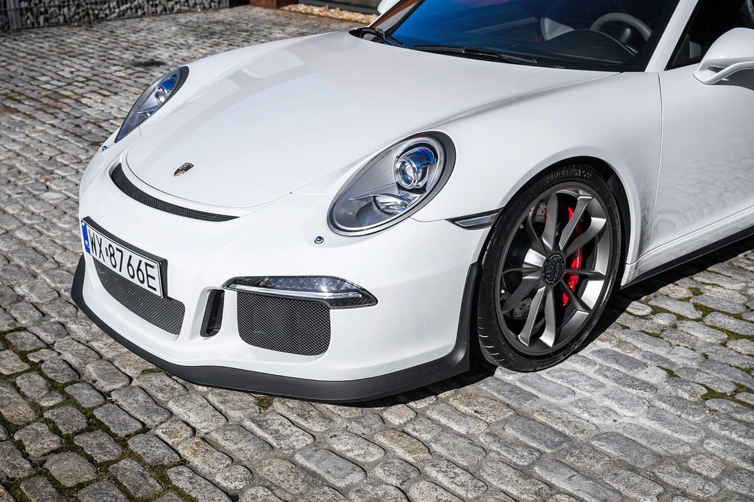 2015 Porsche 991 GT3 - Image 30 of 31