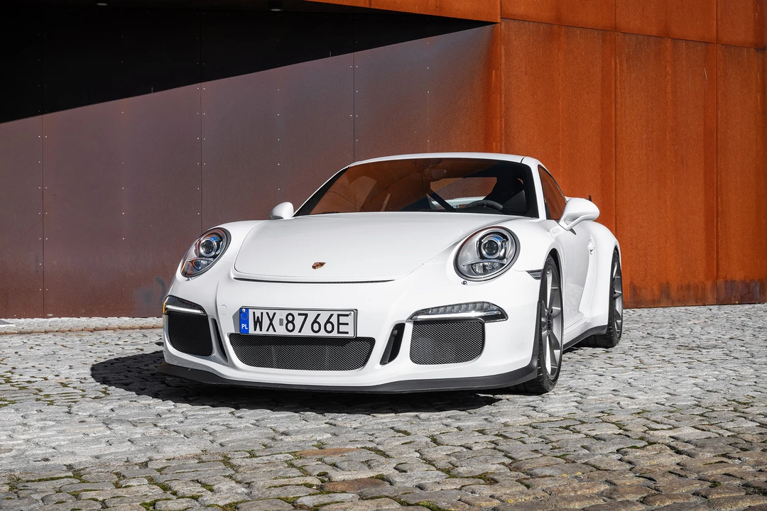 2015 Porsche 991 GT3 - Image 10 of 31