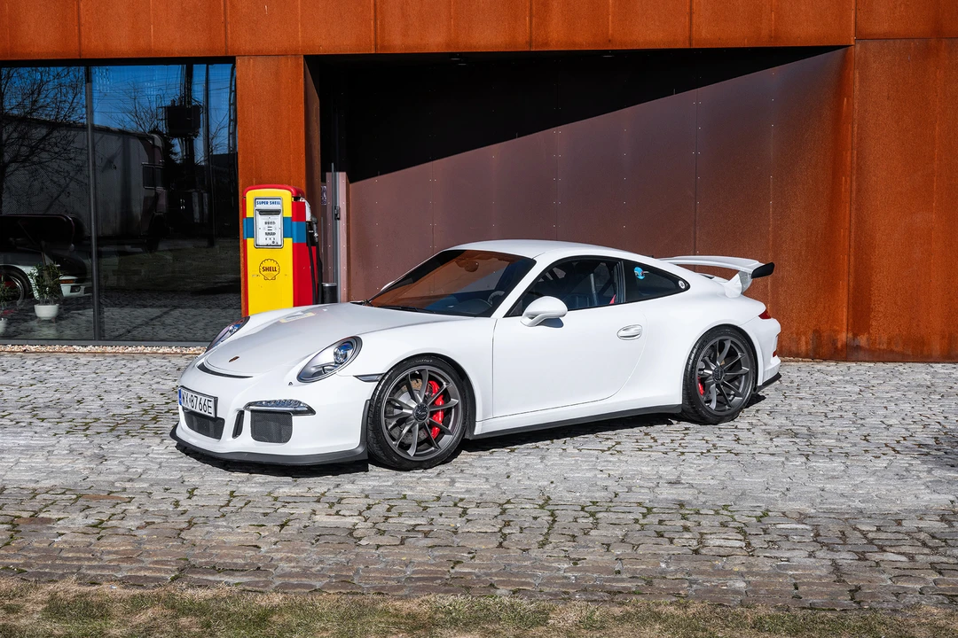 2015 Porsche 991 GT3 - Image 11 of 31