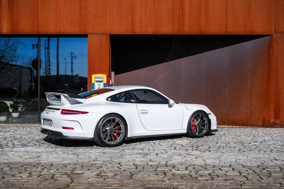 2015 Porsche 991 GT3 - Image 20 of 31