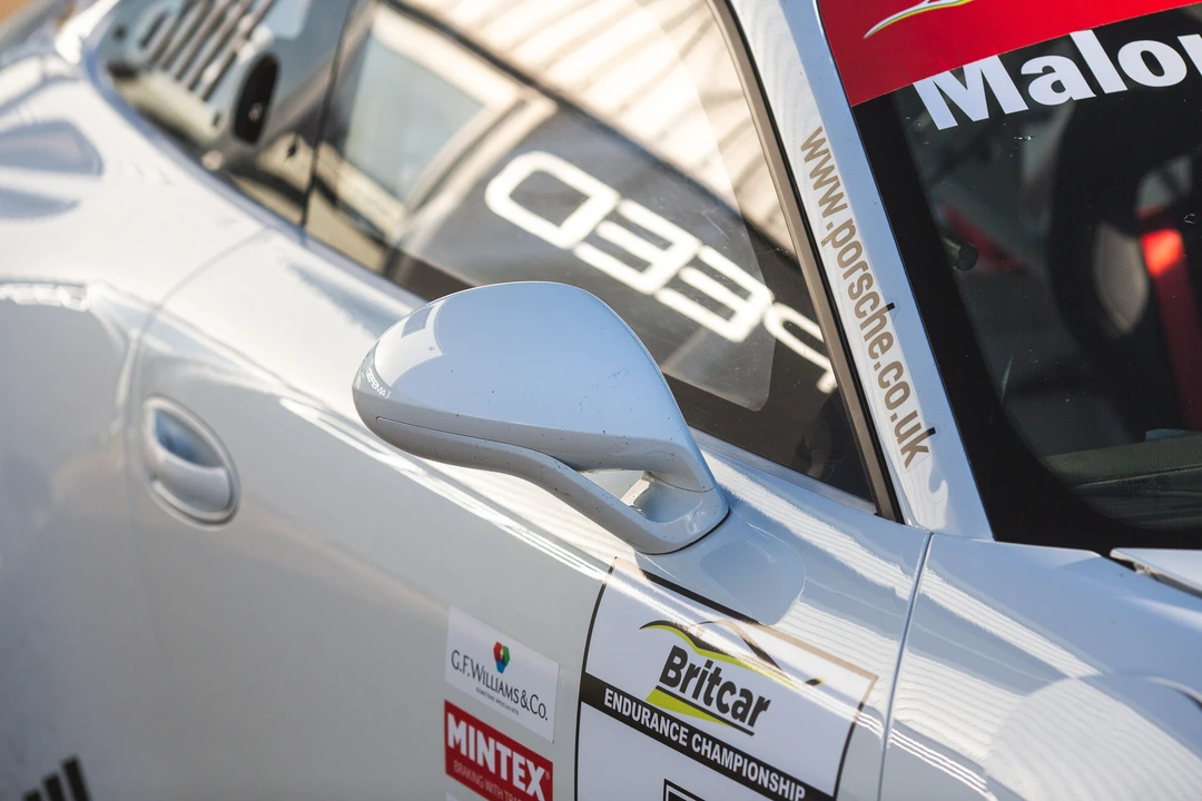 2015 Porsche 991 GT3 - Image 28 of 31