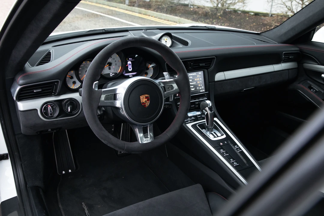 2015 Porsche 991 GT3 - Image 4 of 15