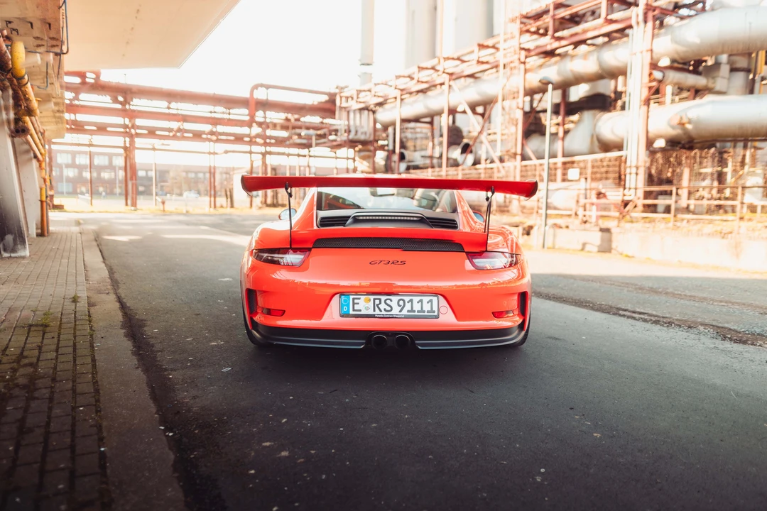 2015 Porsche 991 GT3 RS - Image 6 of 31