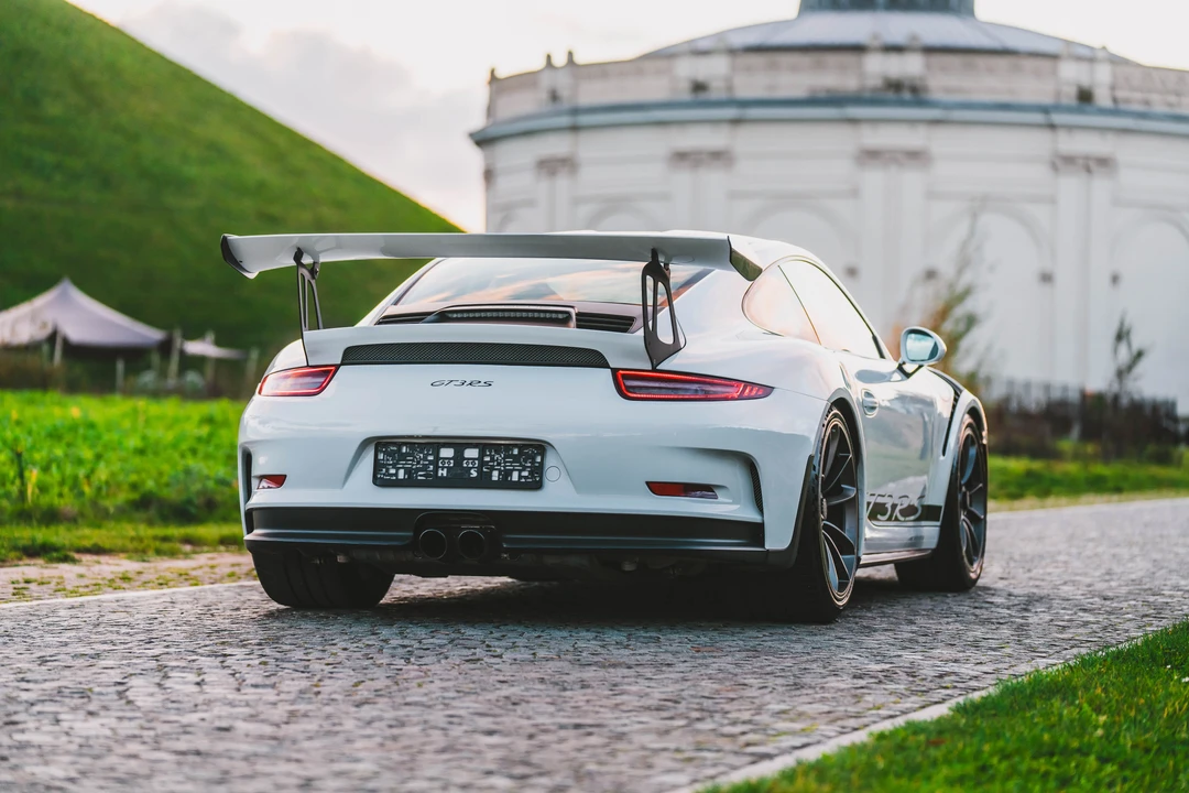 2015 Porsche 991 GT3 RS - Image 16 of 31