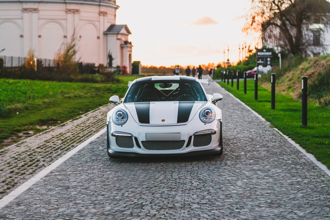 2015 Porsche 991 GT3 RS - Image 3 of 31