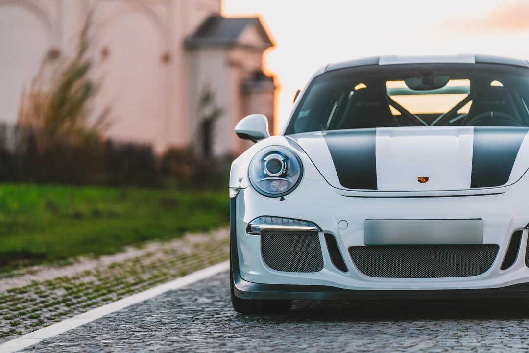 2015 Porsche 991 GT3 RS - Image 19 of 31
