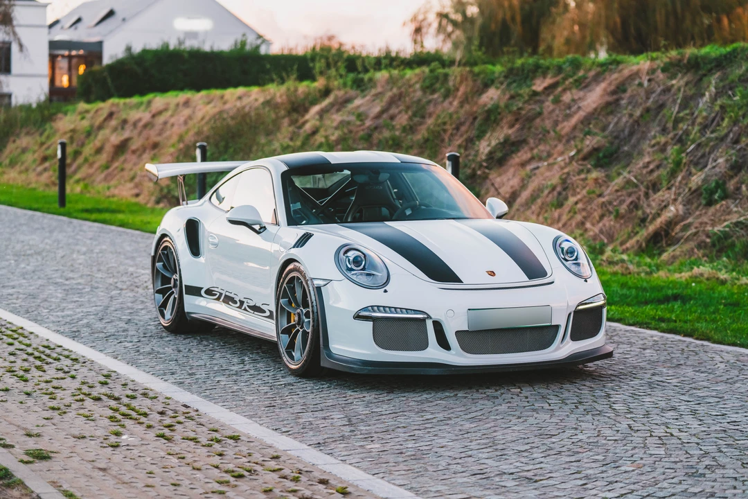 2015 Porsche 991 GT3 RS - Image 10 of 31