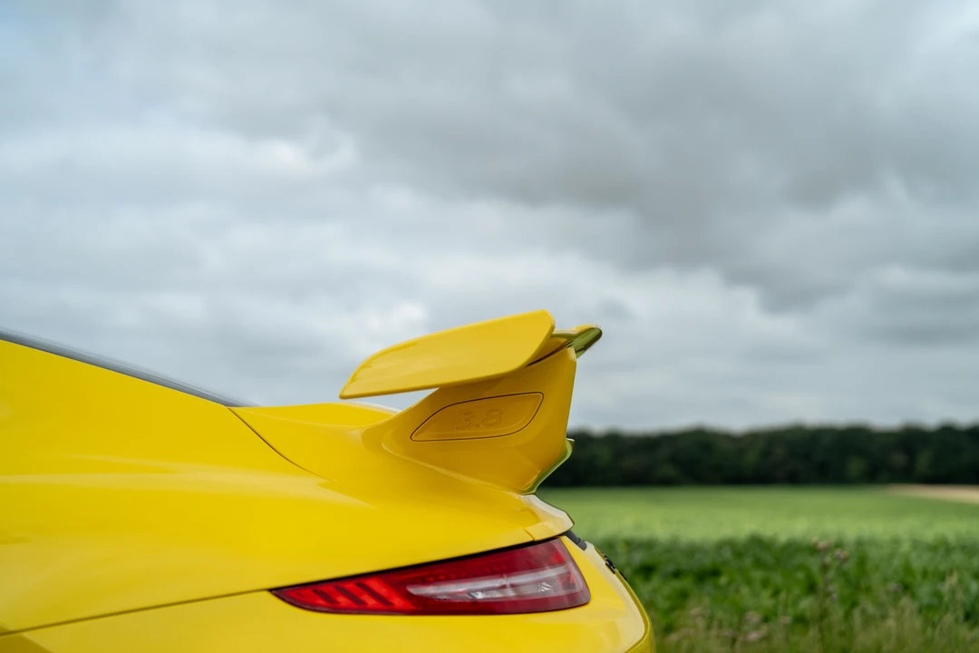 2015 Porsche 991 GT3 - Image 22 of 31
