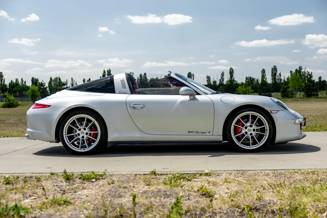 2015 Porsche 991 Targa 4 & 4S - Image 8 of 31