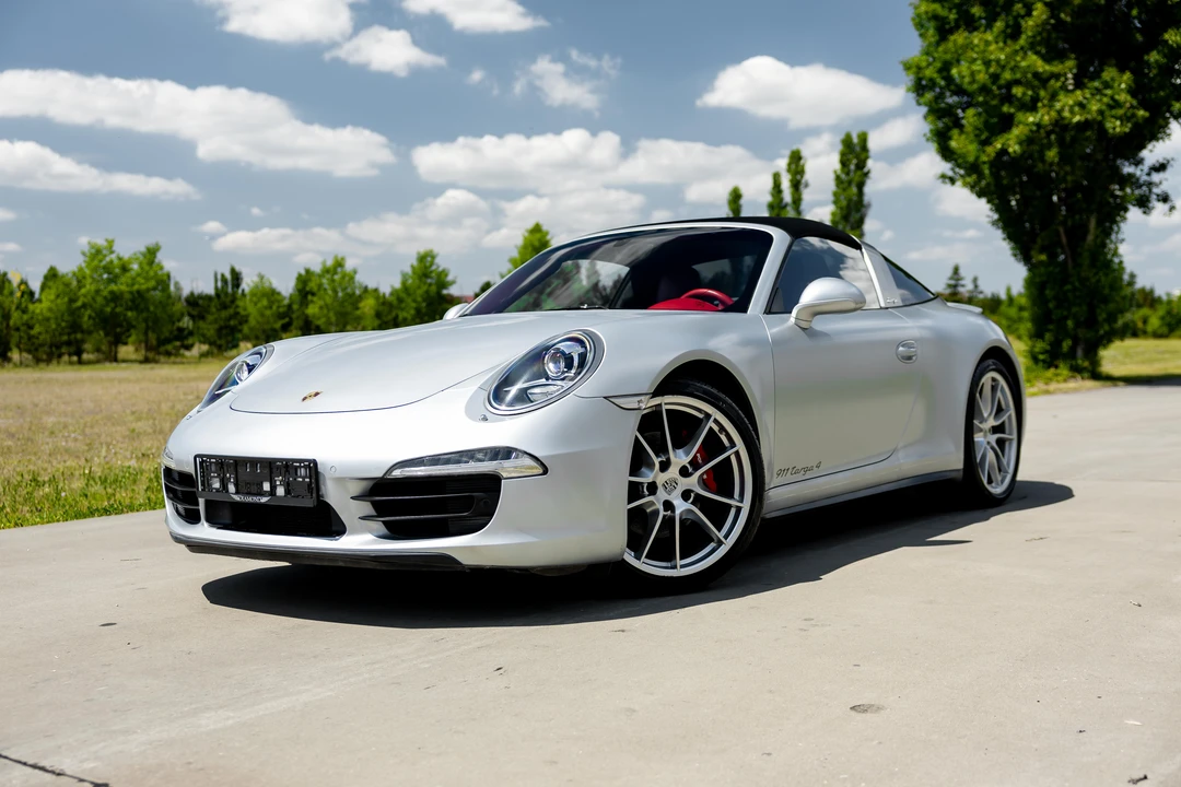 2015 Porsche 991 Targa 4 & 4S - Image 3 of 31