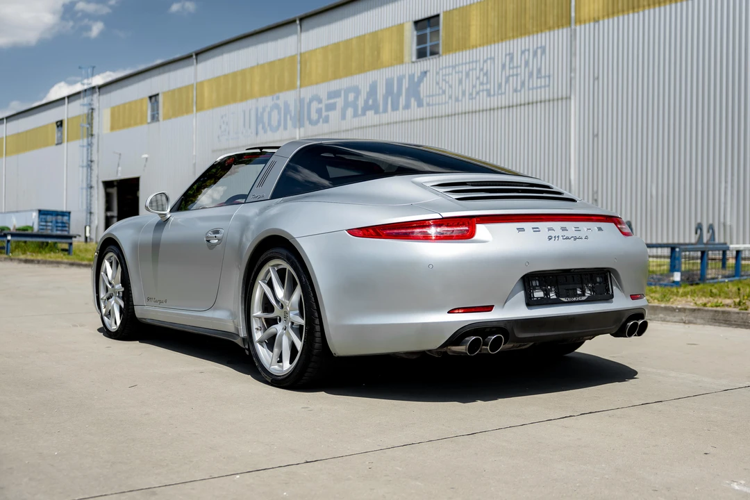 2015 Porsche 991 Targa 4 & 4S - Image 12 of 31