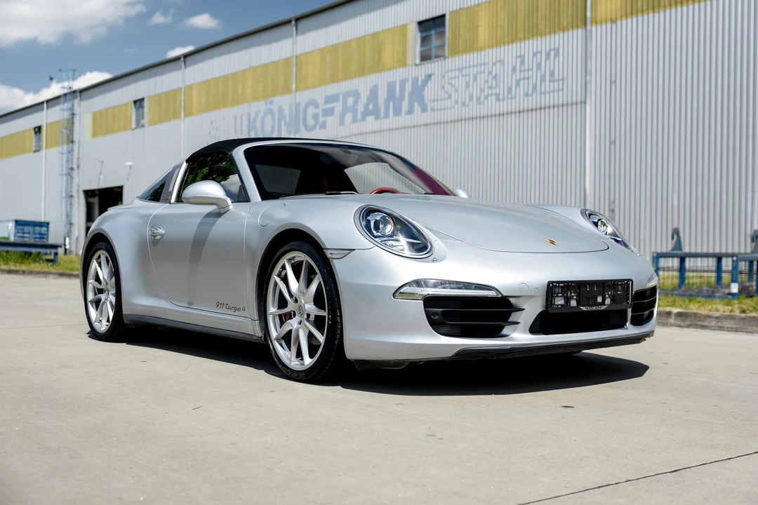 2015 Porsche 991 Targa 4 & 4S - Image 9 of 31