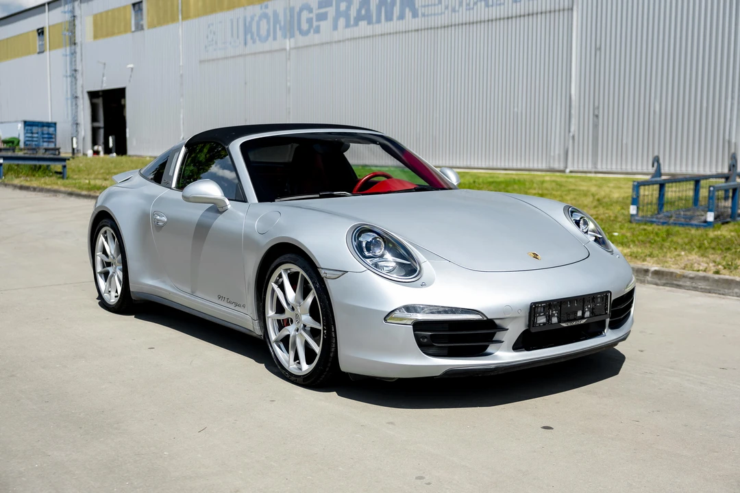 2015 Porsche 991 Targa 4 & 4S - Image 25 of 31