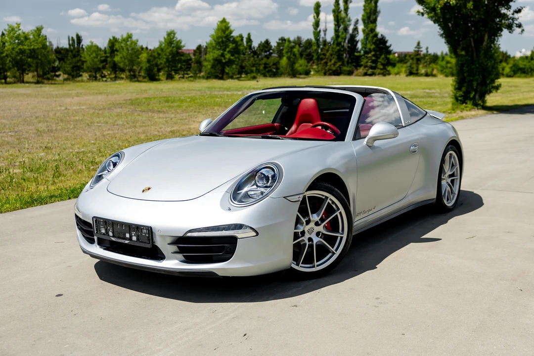 2015 Porsche 991 Targa 4 & 4S - Image 26 of 31