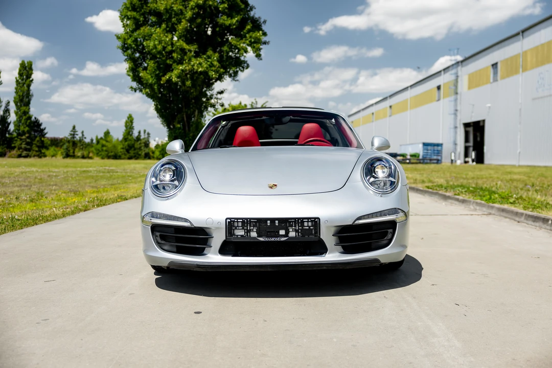 2015 Porsche 991 Targa 4 & 4S - Image 27 of 31