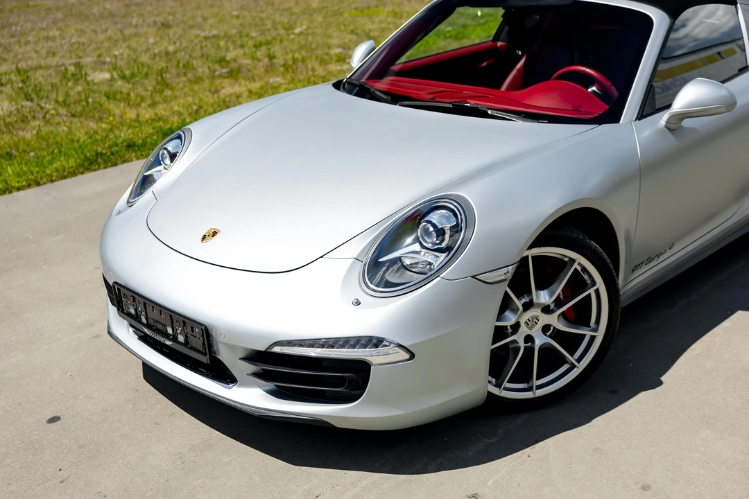 2015 Porsche 991 Targa 4 & 4S - Image 28 of 31