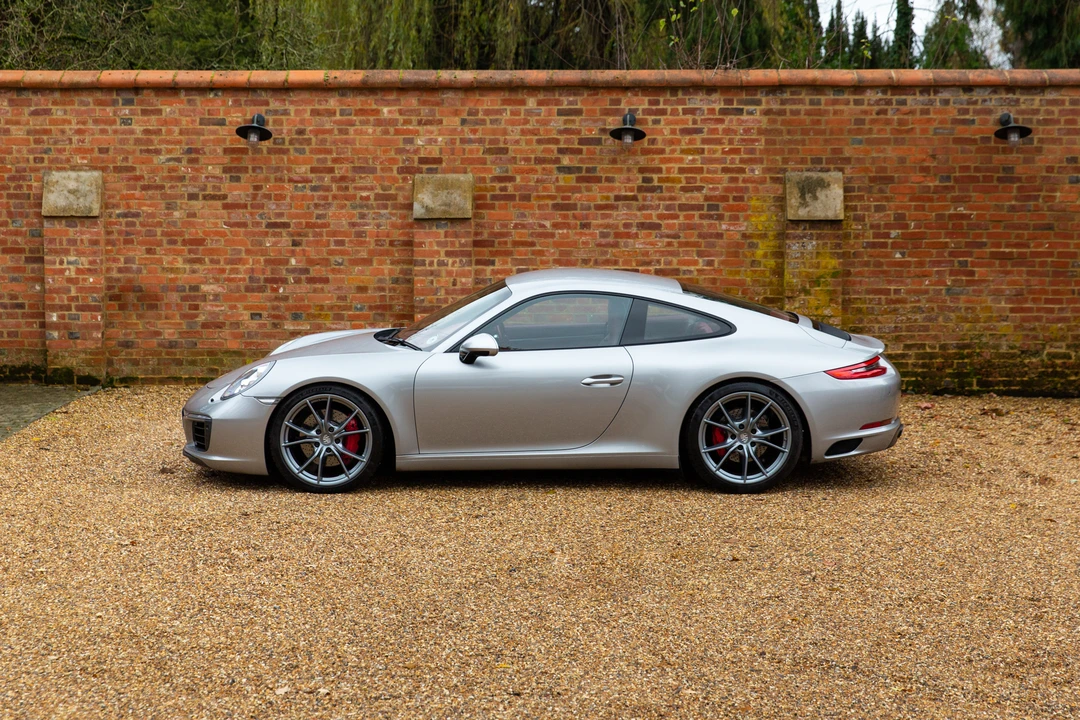 2015 Porsche 991 Carrera S - Image 12 of 31