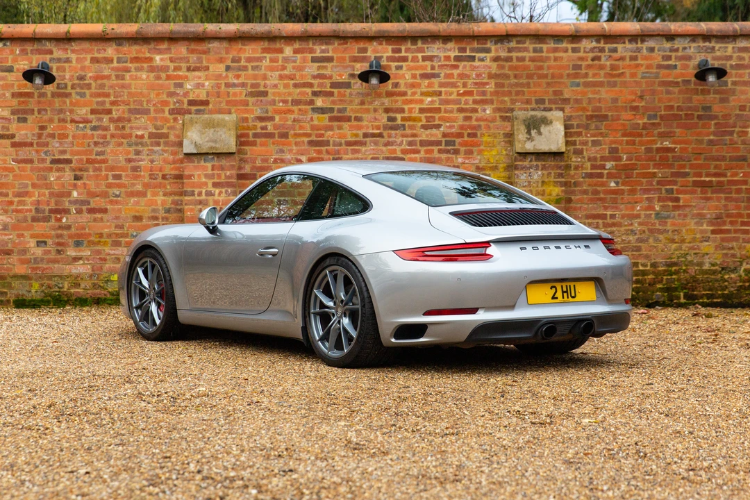 2015 Porsche 991 Carrera S - Image 13 of 31