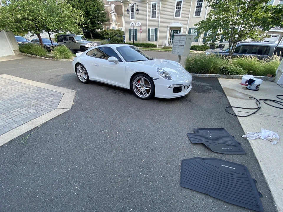 2015 Porsche 991 Carrera 4S - Image 5 of 13