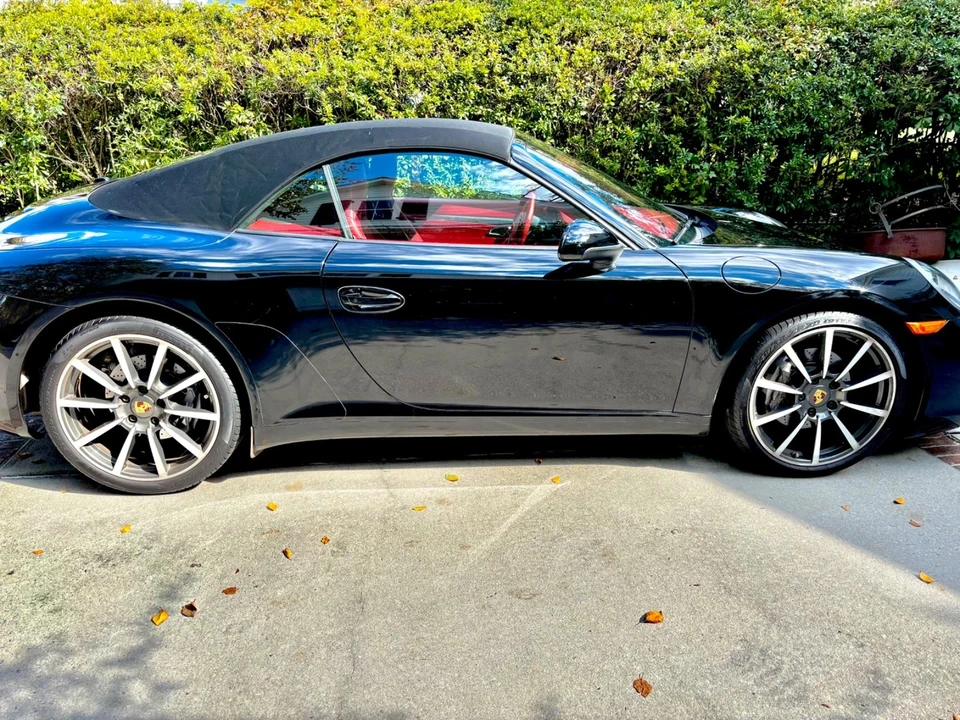 2015 Porsche 991 Carrera - Image 14 of 15