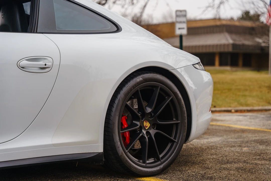 2015 Porsche 991 Carrera GTS - Image 9 of 12
