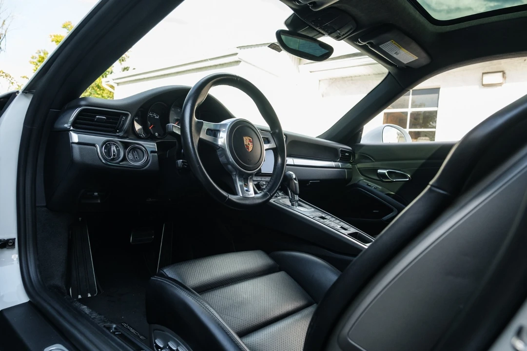 2015 Porsche 991 Carrera S - Image 19 of 31
