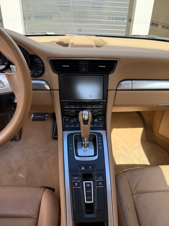 2015 Porsche 991 Carrera - Image 16 of 21