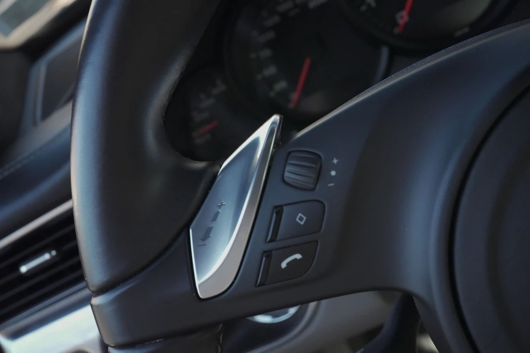 2015 Porsche 991 Carrera - Image 15 of 31