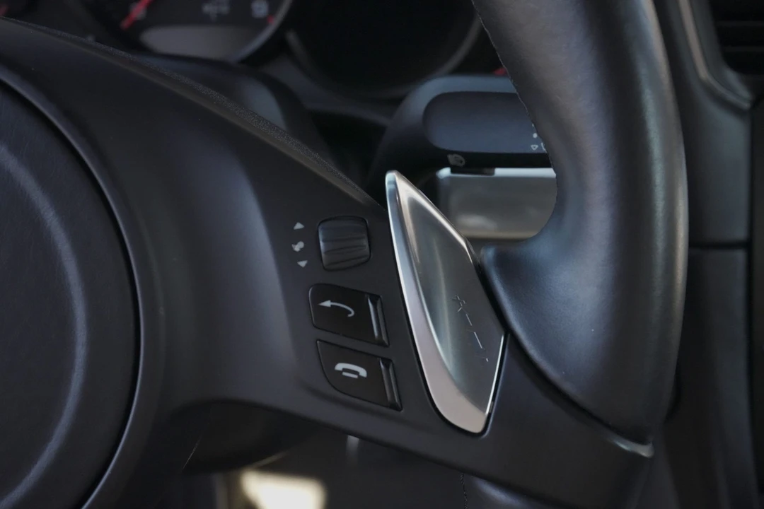 2015 Porsche 991 Carrera - Image 16 of 31