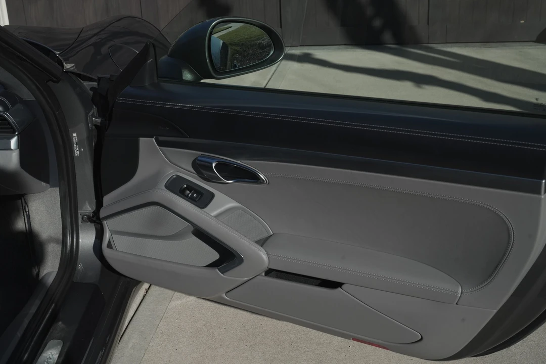 2015 Porsche 991 Carrera - Image 9 of 31