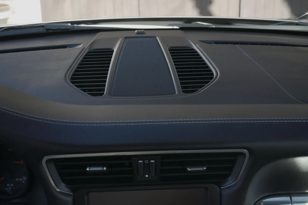 2015 Porsche 991 Carrera - Image 14 of 31