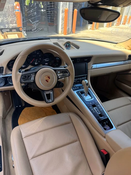 2015 Porsche 991 Carrera - Image 8 of 14