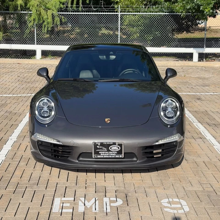 2015 Porsche 991 Carrera - Image 2 of 18