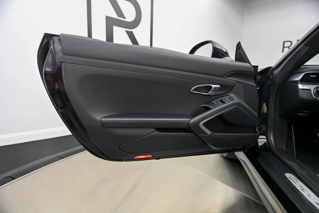 2015 Porsche 991 Carrera 4 - Image 16 of 31