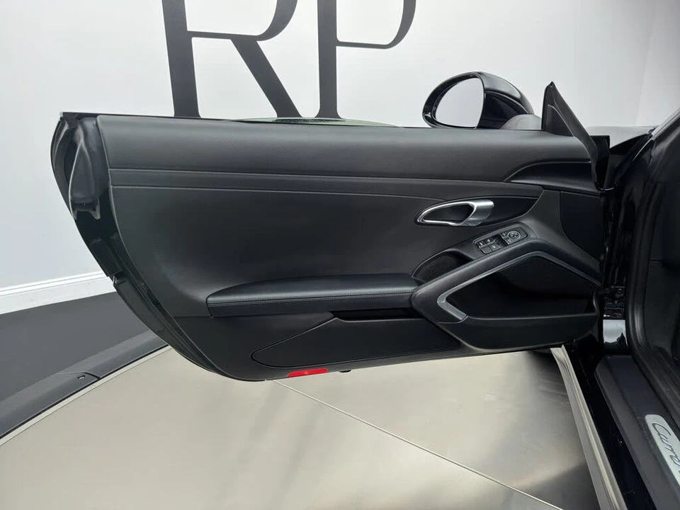 2015 Porsche 991 Carrera 4 - Image 24 of 31