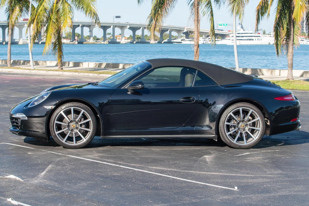2015 Porsche 991 Carrera 4 - Image 3 of 31