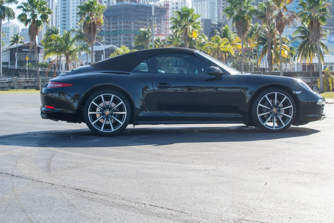 2015 Porsche 991 Carrera 4 - Image 14 of 31