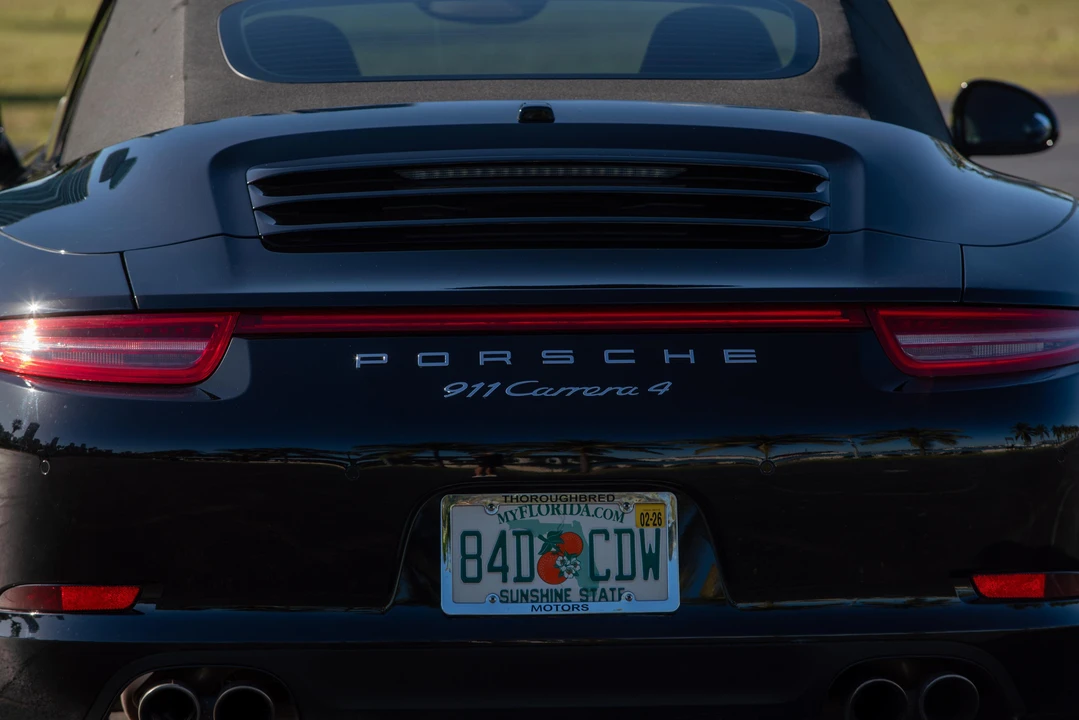 2015 Porsche 991 Carrera 4 - Image 28 of 31