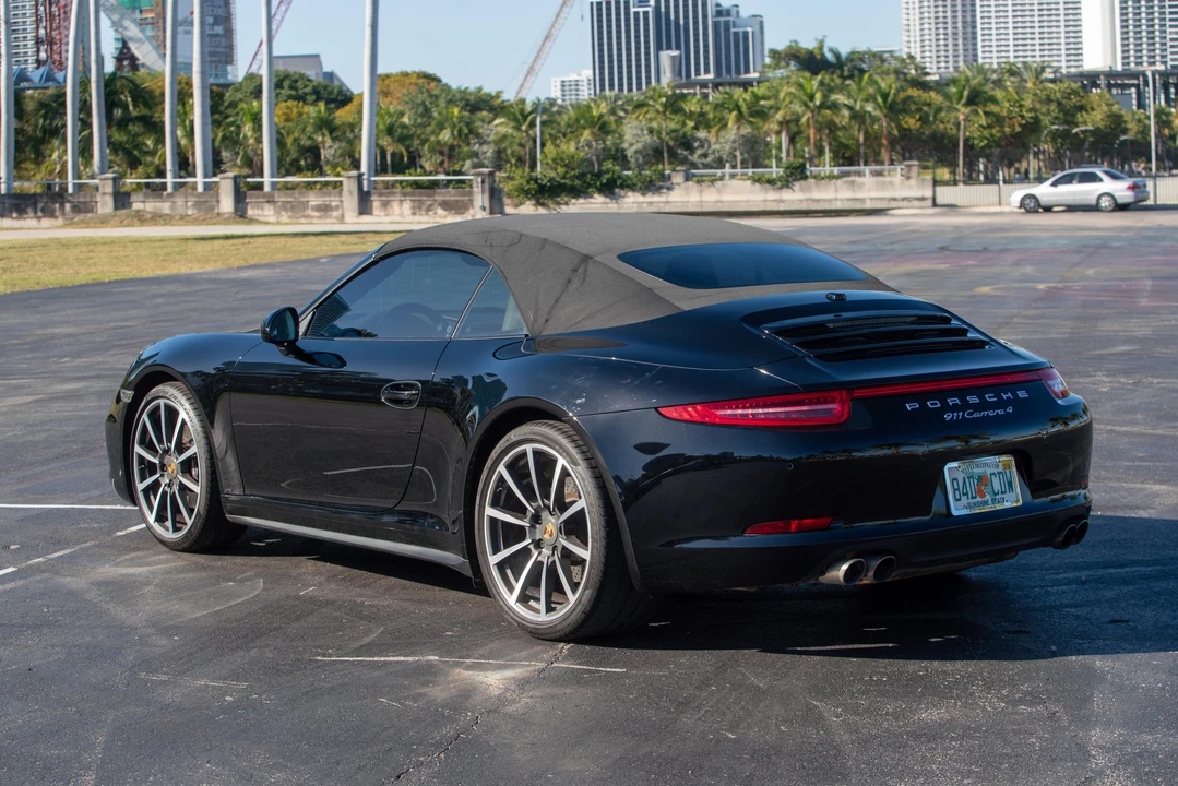 2015 Porsche 991 Carrera 4 - Image 13 of 31