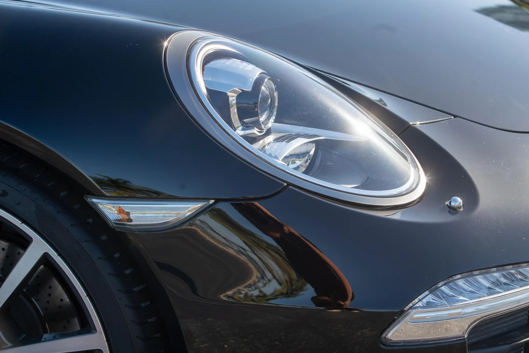 2015 Porsche 991 Carrera 4 - Image 15 of 31