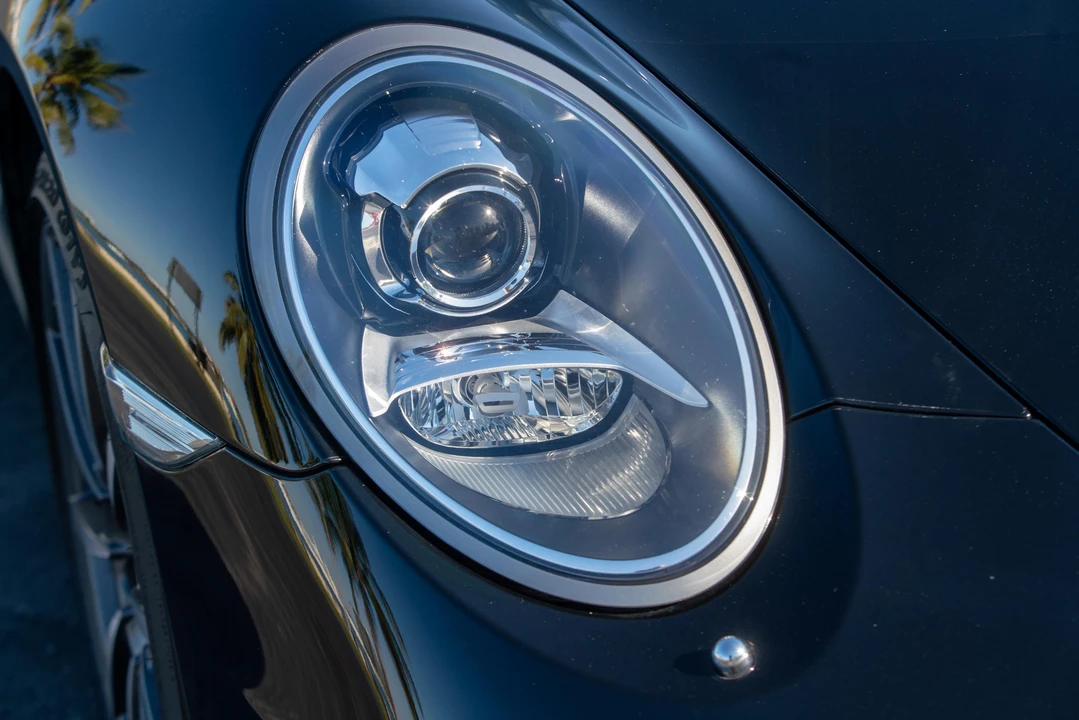 2015 Porsche 991 Carrera 4 - Image 17 of 31