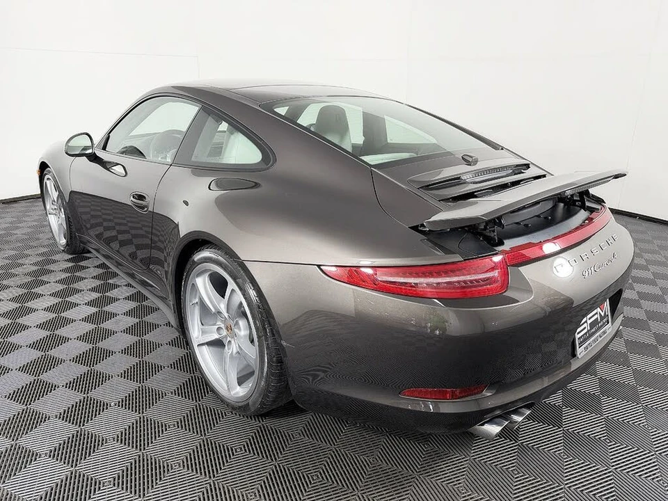 2015 Porsche 991 Carrera 4 - Image 18 of 31