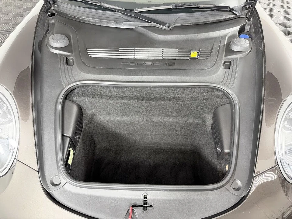 2015 Porsche 991 Carrera 4 - Image 24 of 31