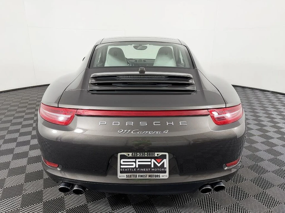 2015 Porsche 991 Carrera 4 - Image 11 of 31