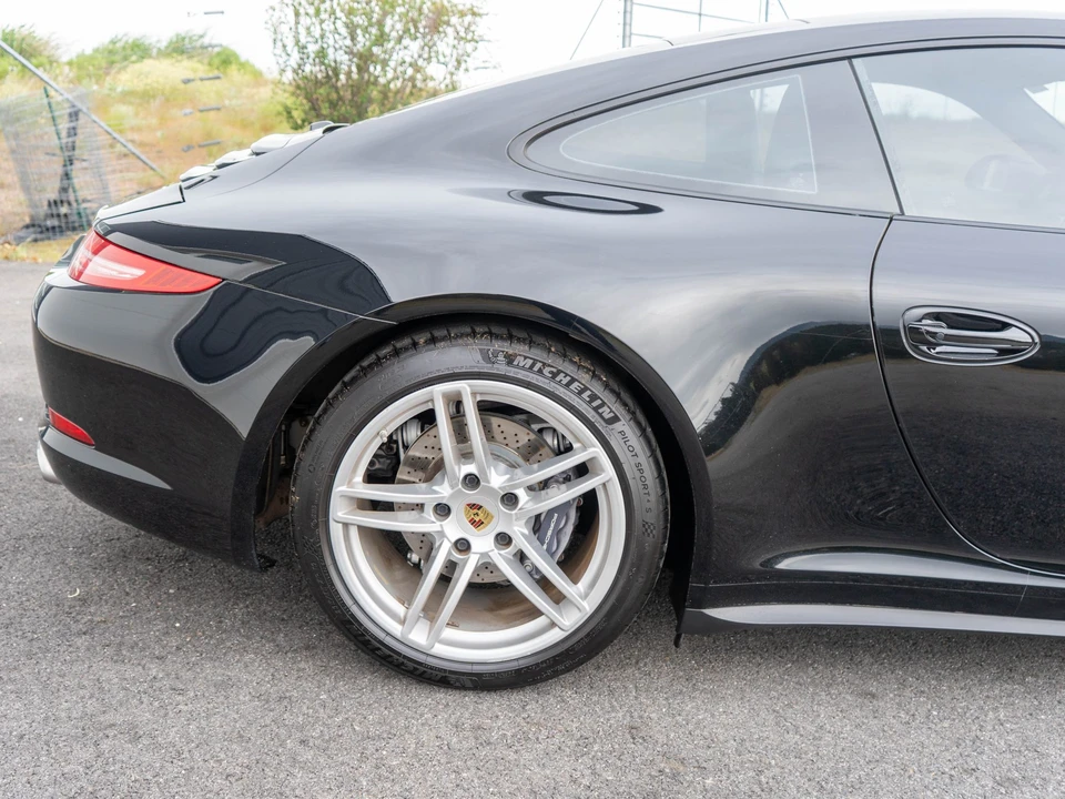 2015 Porsche 991 Carrera 4 - Image 22 of 31