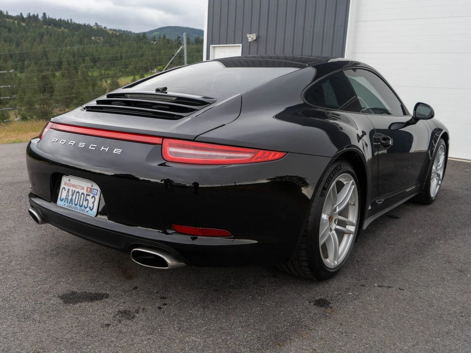 2015 Porsche 991 Carrera 4 - Image 15 of 31